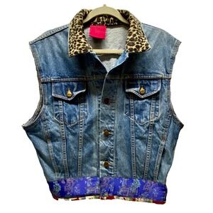Carol's Denims Custom Jean Vest Women's Large Blue Embellish Trucker Denim GUC‎